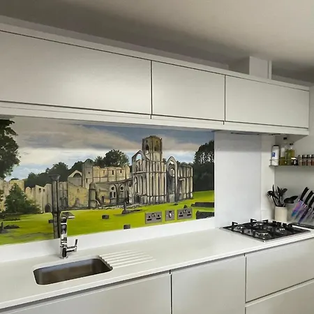 Luxury Two Bed In The Of Ripon, North Yorkshire شقة ريبون